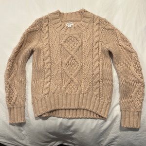 Gymboree girls size 5 cable knit sweater. Gorgeous and so warm!